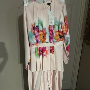 US size 8 pant suit